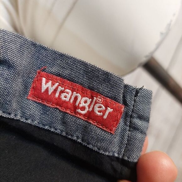 Men's 100% Cotton Wrangler Short Sleeve Button Down Shirt. - Picture 10 of 12